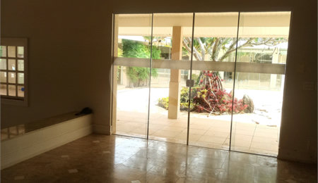 Casa à venda ou para alugar com 6 quartos, sendo 4 suítes,  em Jardim Itaperi, Atibaia, SP