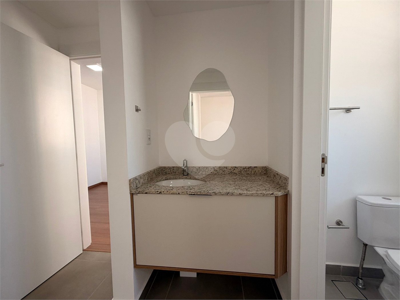 Apartamento à venda ou para alugar com 2 quartos, sendo 1 suíte, em Parque Campolim, Sorocaba, SP