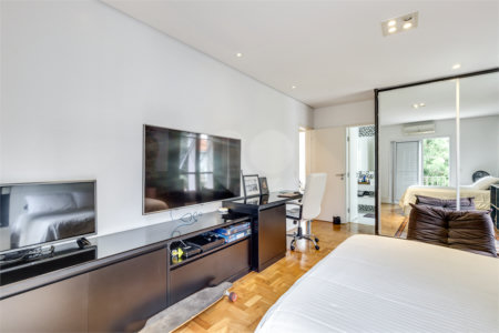 Casa de Vila à venda com 3 quartos, sendo 2 suítes, em Brooklin Velho, São Paulo, SP