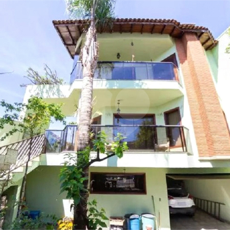 Sobrado à venda ou para alugar com 4 suítes em Vila Paulicéia, São Paulo, SP