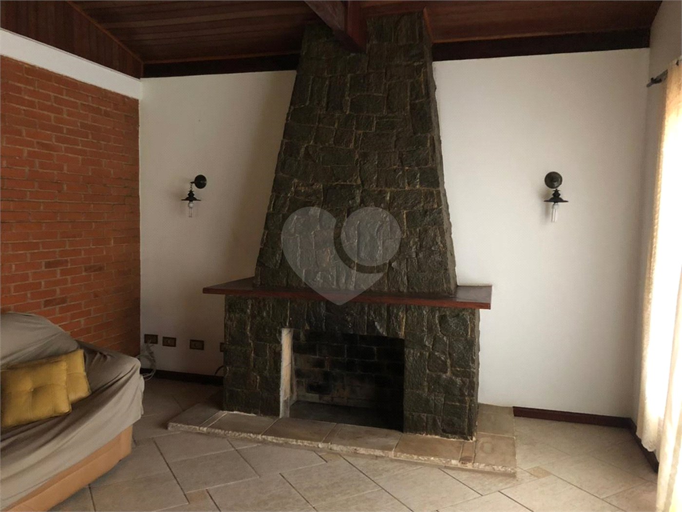 Casa à venda com 3 quartos, sendo 1 suíte,  em Serra da Cantareira, Mairiporã, SP