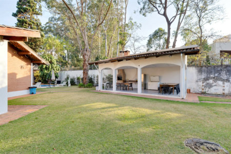 Casa Térrea à venda com 5 quartos, sendo 2 suítes, em Alto da Boa Vista, São Paulo, SP