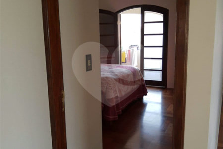 Casa à venda com 3 quartos, sendo 1 suíte, em Bosque dos Eucaliptos, São José dos Campos, SP