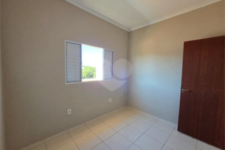 Casa à venda com 3 quartos, sendo 1 suíte, em Vila José Salem, Itapetininga, SP