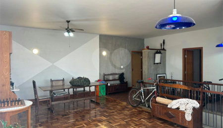 Casa à venda com 5 quartos, sendo 2 suítes,  em Alto da Boa Vista, São Paulo, SP