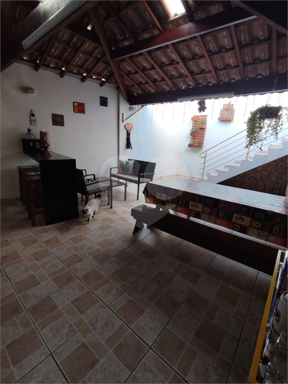 Apartamento à venda com 3 quartos, sendo 2 suítes,  em Jardim Camila, Mogi das Cruzes, SP
