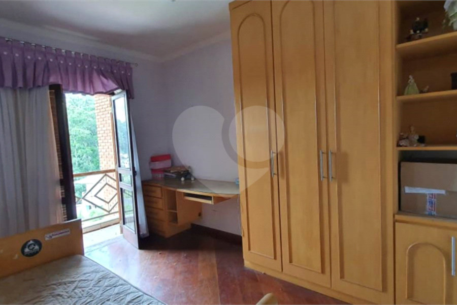 Sobrado à venda ou para alugar com 5 quartos, sendo 3 suítes,  em Tremembé, São Paulo, SP