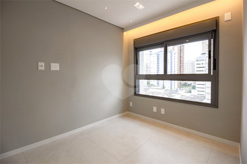 Apartamento à venda com 3 quartos, sendo 2 suítes, em Brooklin, São Paulo, SP