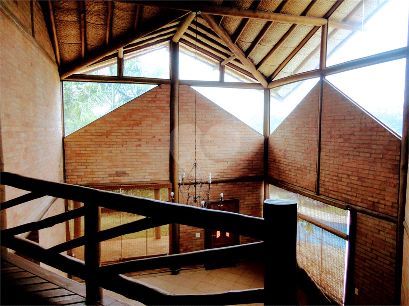Casa à venda com 4 suítes no condomínio Estância Marambaia, Vinhedo - SP