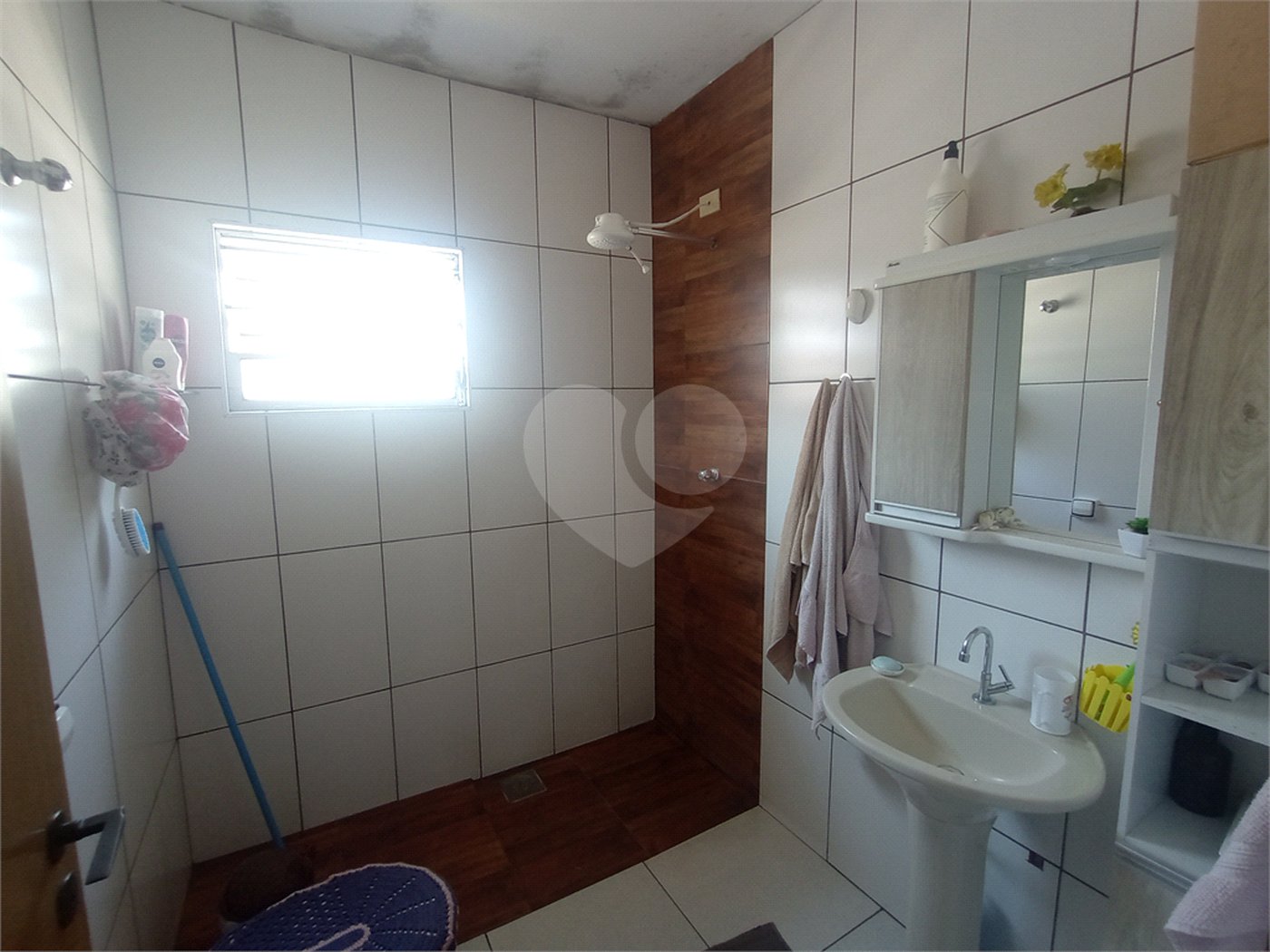 Sobrado à venda com 4 quartos, sendo 1 suíte, em Jardim Marisa, São Paulo, SP