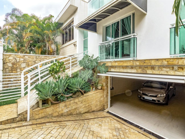 Sobrado à venda com 4 quartos, sendo 2 suítes,  em Tucuruvi, São Paulo, SP