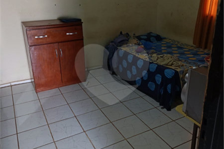 Casa à venda com 3 quartos em Vila Áurea, Ponta Porã, MS