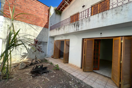 Casa à venda com 3 quartos, sendo 1 suíte, em Vila Vianelo, Jundiaí, SP