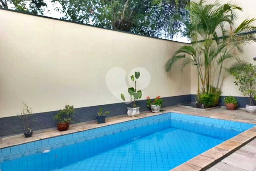 Sobrado à venda com 4 quartos, sendo 2 suítes, em Santana, São Paulo, SP