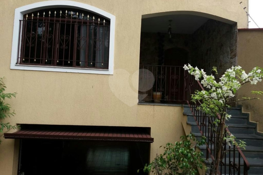 Sobrado à venda com 4 quartos, sendo 2 suítes, em Tremembé, São Paulo, SP