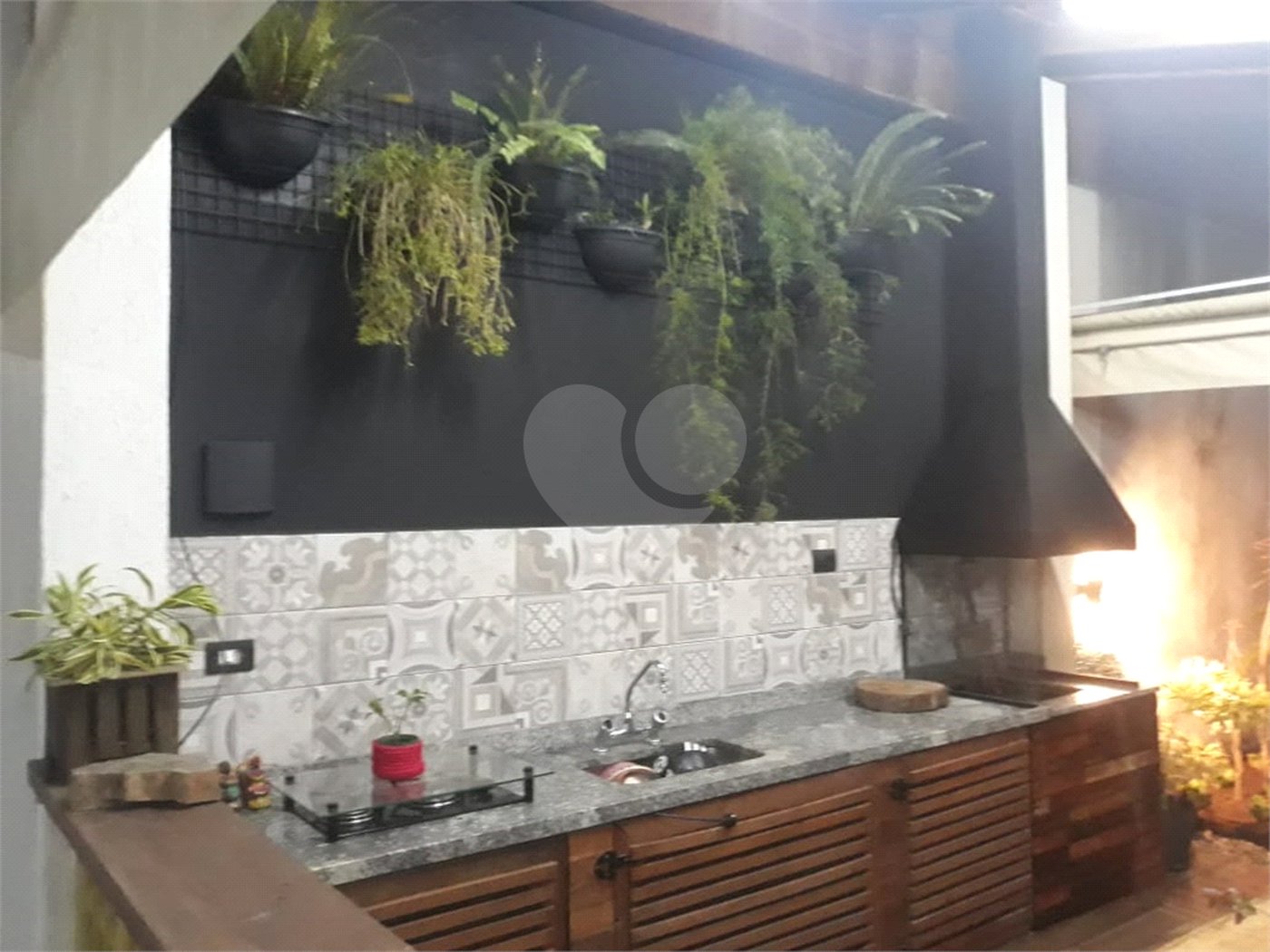 Casa à venda com 3 quartos, sendo 1 suíte,  em Vila Suissa, Mogi das Cruzes, SP