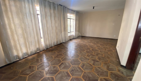 Sobrado à venda ou para alugar com 4 quartos, sendo 1 suíte, em Campo Belo, São Paulo, SP