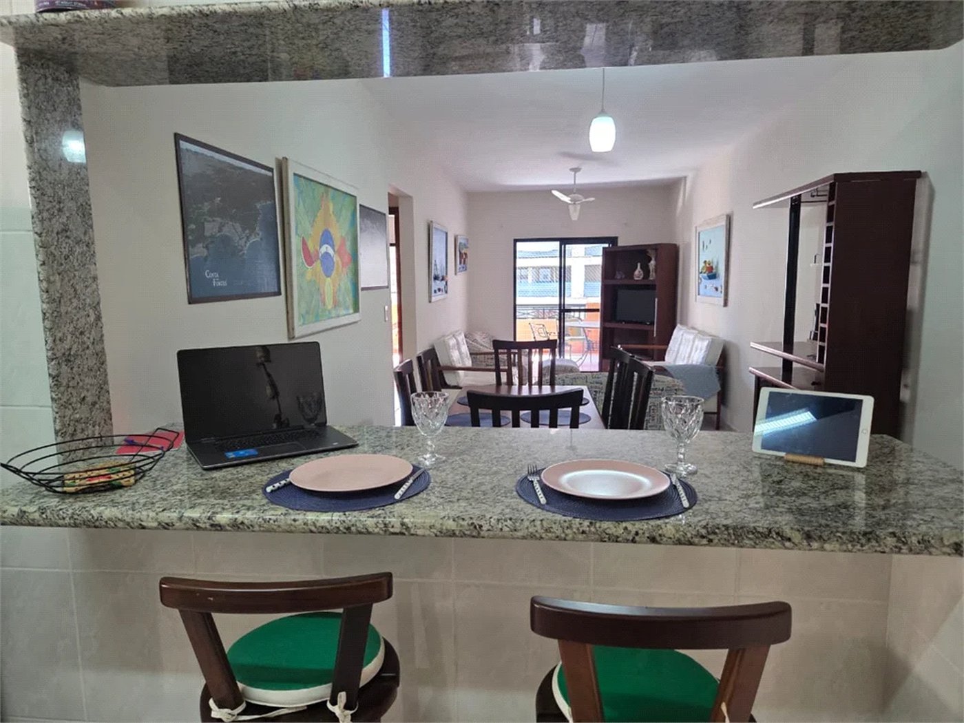 Apartamento à venda com 2 quartos, sendo 1 suíte,  em Canto do Forte, Praia Grande, SP