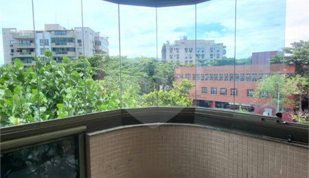 Apartamento à venda com 2 quartos, sendo 1 suíte,  em Barra da Tijuca, Rio de Janeiro, RJ