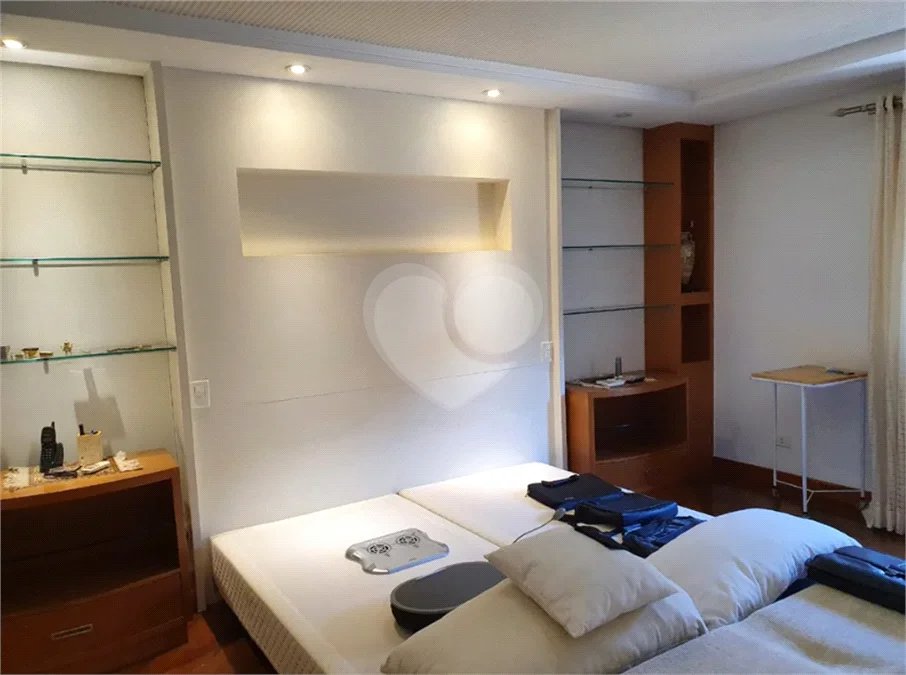 Casa à venda ou para alugar com 5 suítes no condomínio Residencial Morumbi Q.1, São Paulo - SP