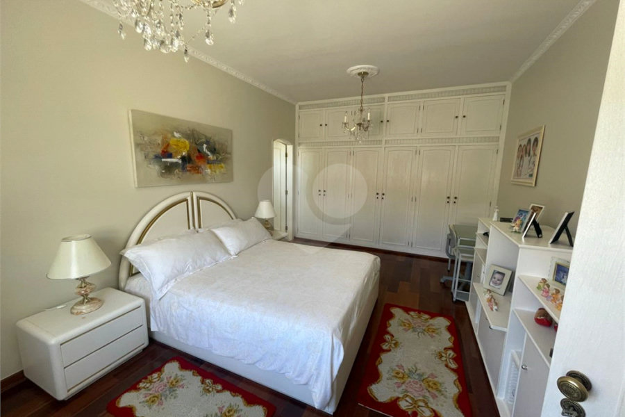 Casa Térrea à venda com 4 suítes em Vila Albertina, São Paulo, SP