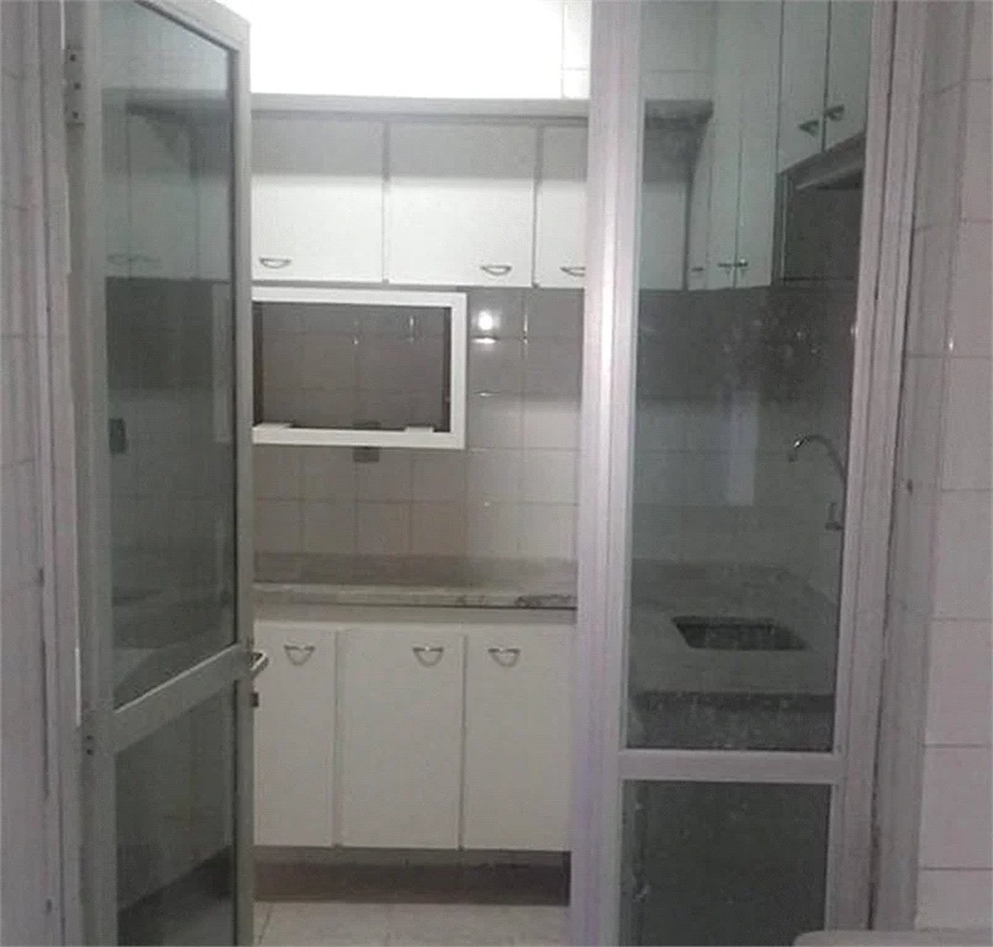 Apartamento à venda com 3 quartos, sendo 1 suíte,  em Jardim Parque Morumbi, São Paulo, SP