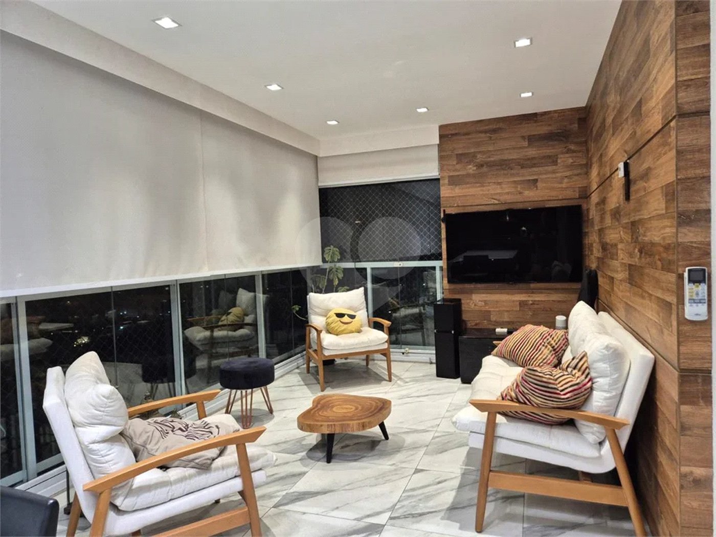 Apartamento à venda com 4 quartos, sendo 2 suítes, em Santa Teresinha, São Paulo, SP