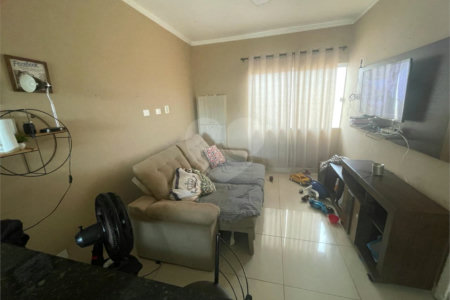 Sobrado à venda com 3 quartos, sendo 1 suíte, em Jardim Brasília, Três Lagoas, MS