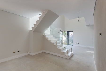 Casa à venda com 4 suítes no condomínio Reserva Robélia, São Paulo - SP