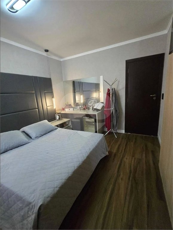 Casa à venda com 4 quartos, sendo 2 suítes, no condomínio Bosque dos Pássaros, São Paulo - SP