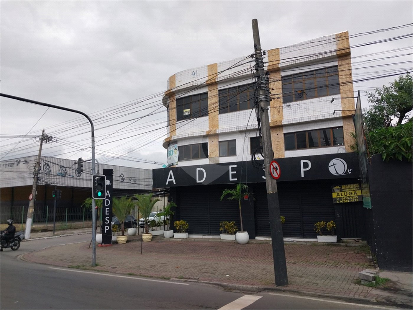 Prédio para alugar em Campo Grande, Rio de Janeiro, RJ