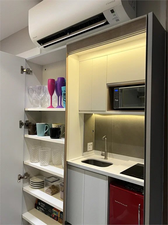 Apartamento à venda ou para alugar com 1 quarto em Pinheiros, São Paulo, SP