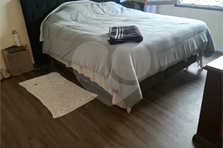 Casa à venda com 3 quartos, sendo 1 suíte,  em Vila Santa Helena, Mogi das Cruzes, SP