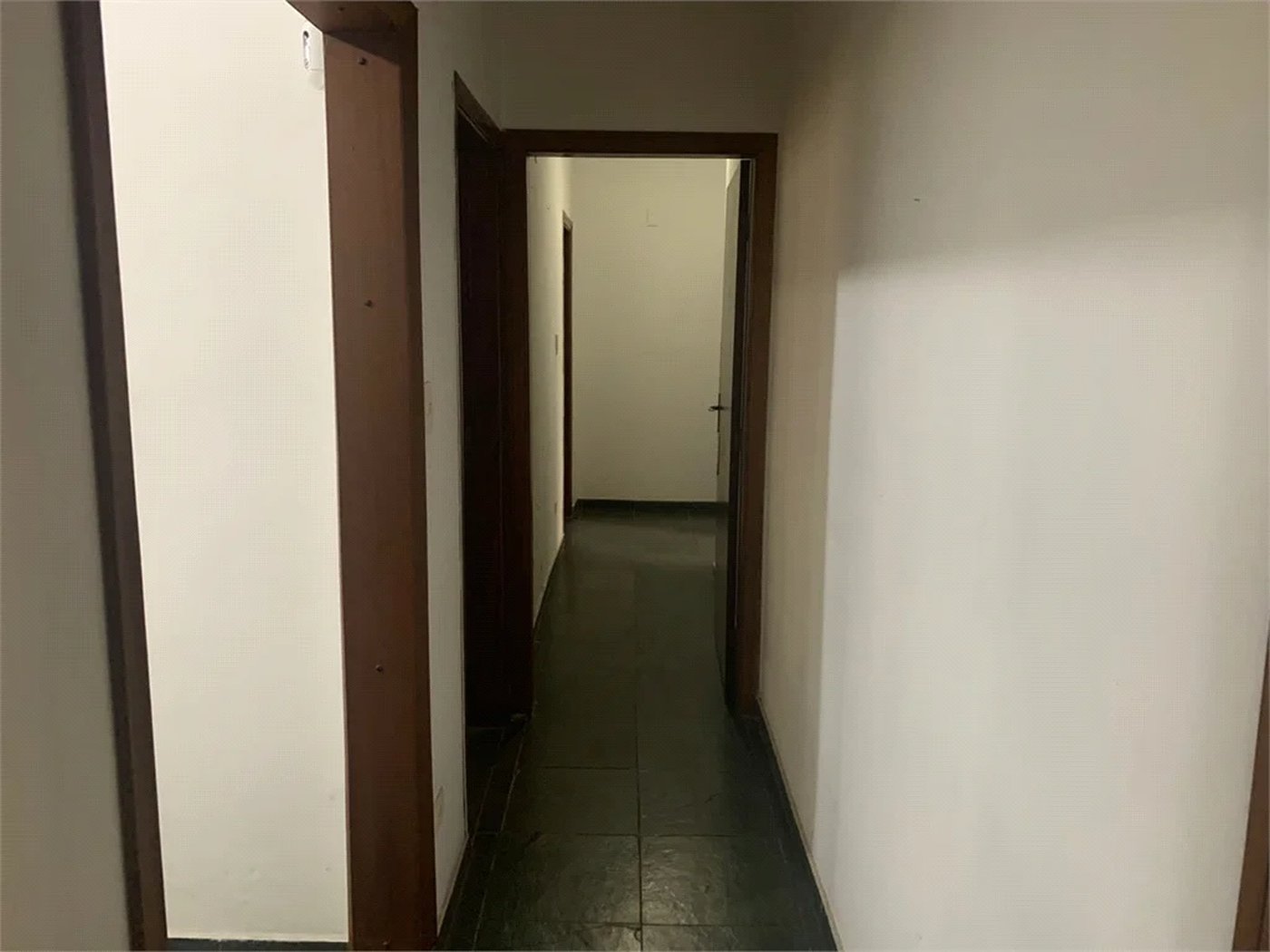 Casa à venda com 4 quartos, sendo 3 suítes, em Jardim Alvorada (zona Oeste), São Paulo, SP