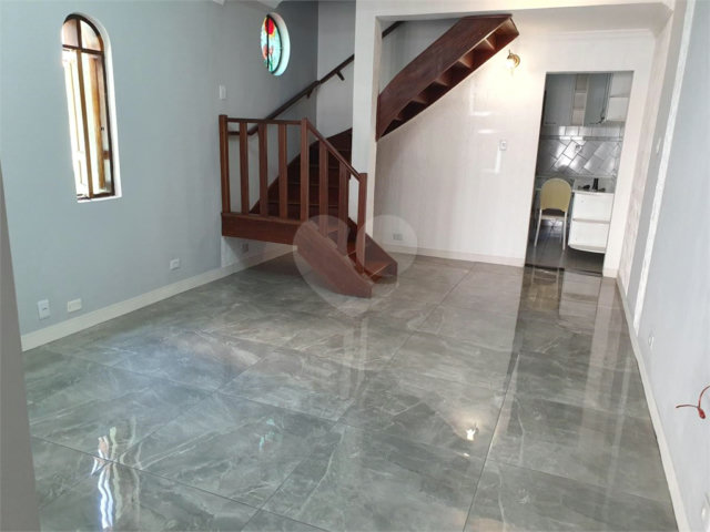 Casa de Vila à venda com 4 quartos, sendo 1 suíte,  em Santana, São Paulo, SP