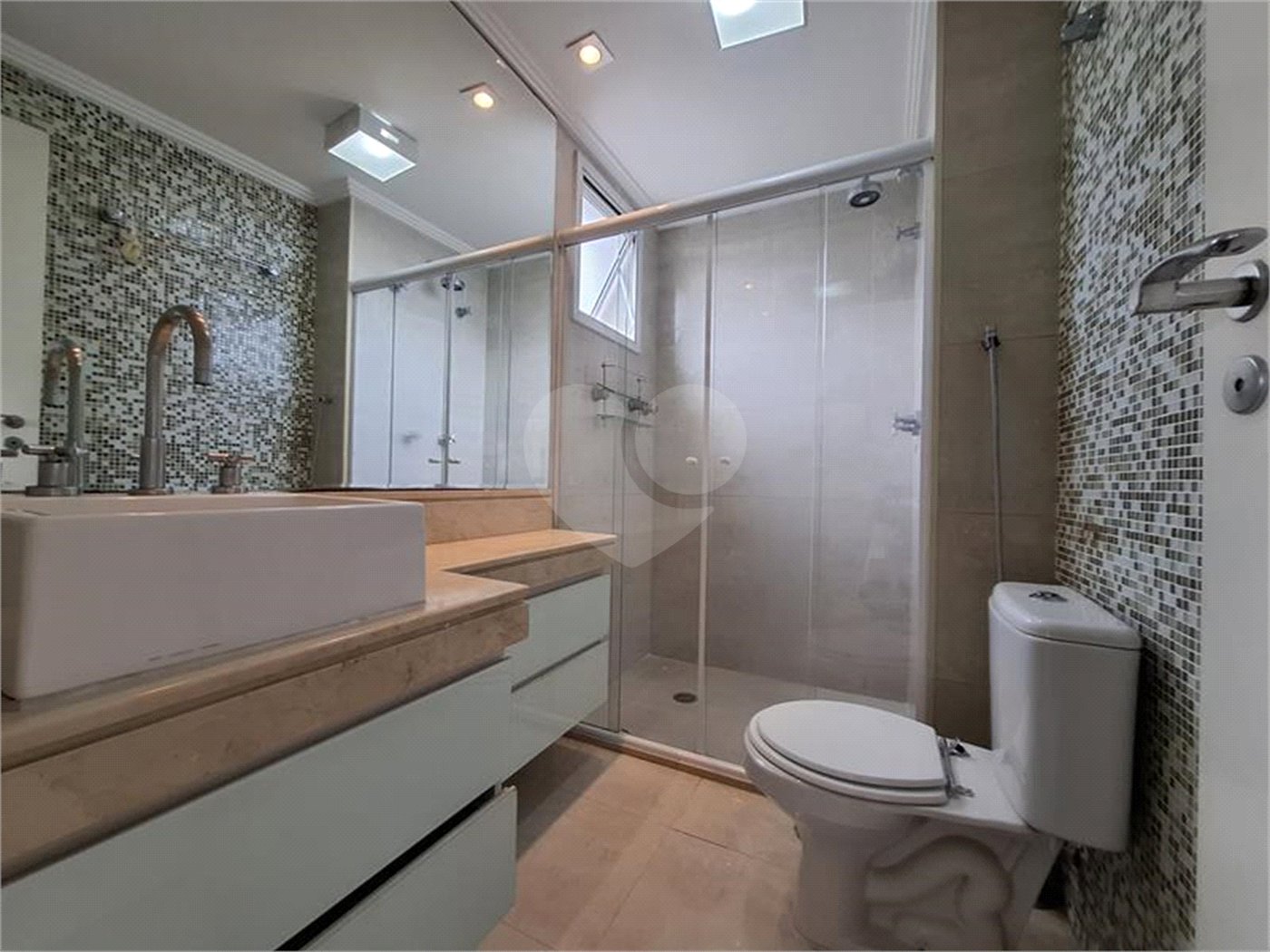 Apartamento para alugar com 3 suítes em Santana, São Paulo, SP