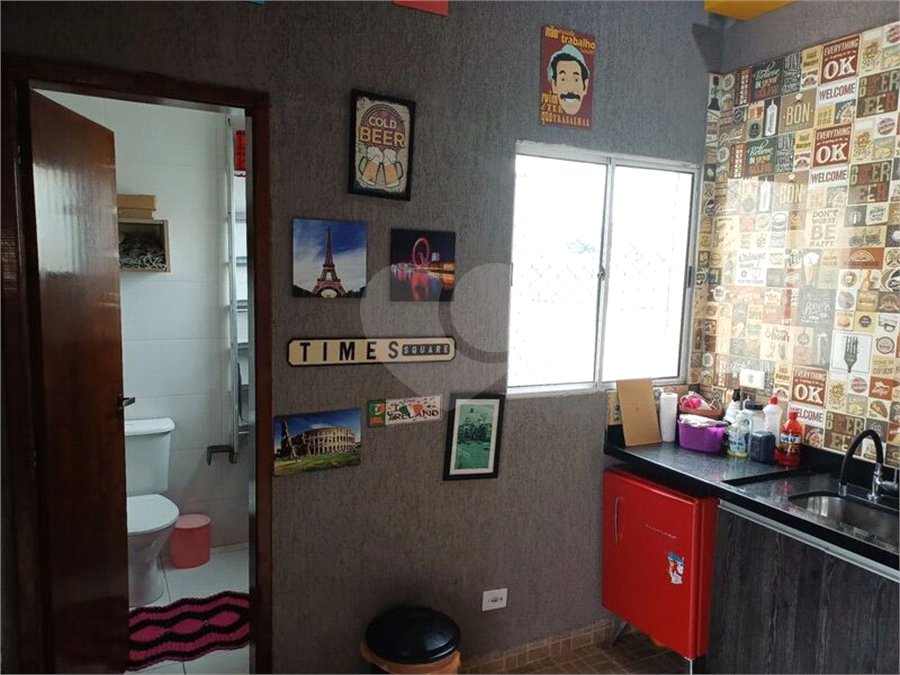 Casa à venda com 3 quartos, sendo 1 suíte, no condomínio Residencial Shekinah, São Paulo - SP