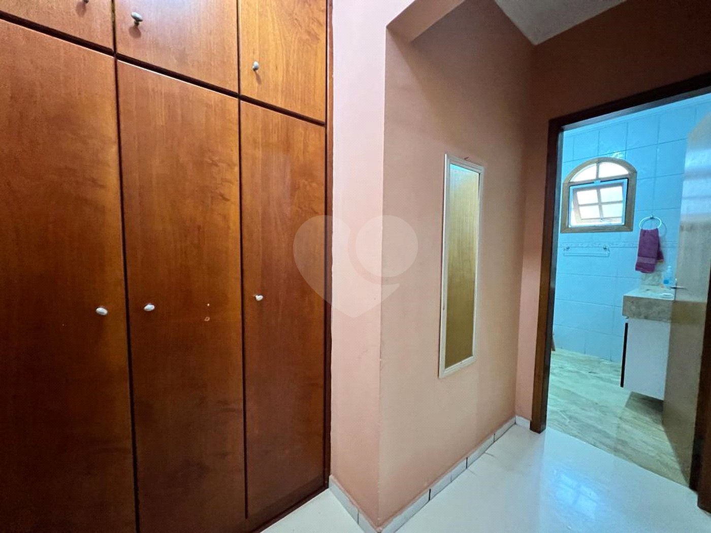 Casa à venda com 3 quartos, sendo 1 suíte,  no condomínio Ibiti do Paço, Sorocaba - SP
