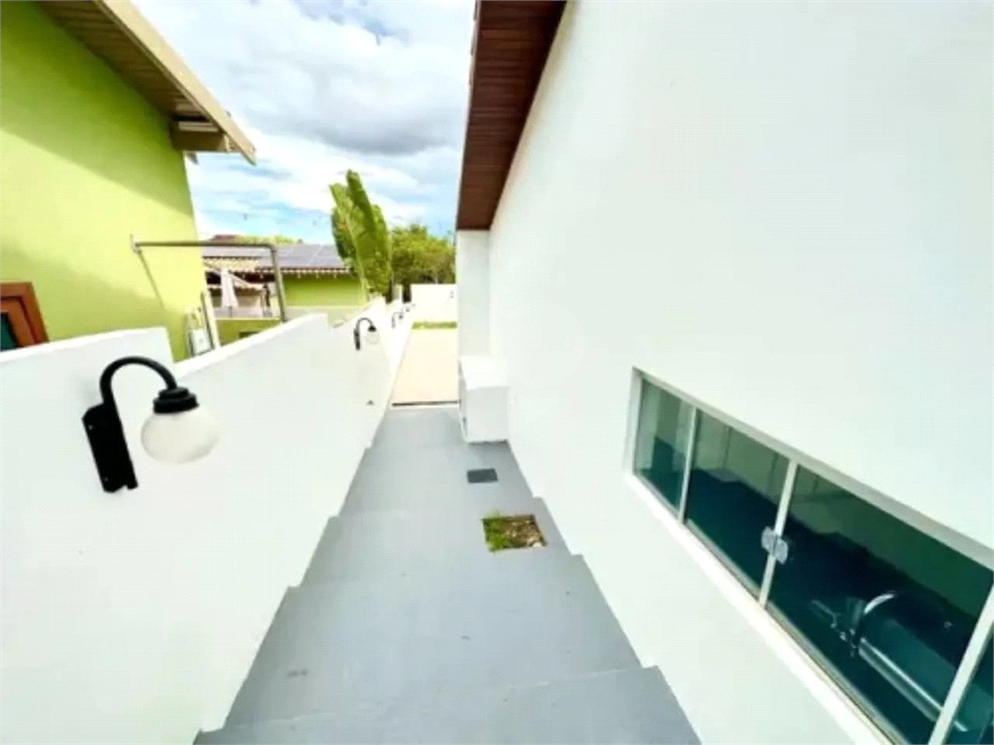 Condomínio à venda com 4 quartos, sendo 2 suítes, em Jardim Imperial, Cuiabá, MT