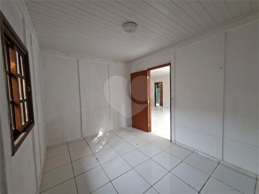 Casa à venda com 2 quartos no Centro, Alambari, SP
