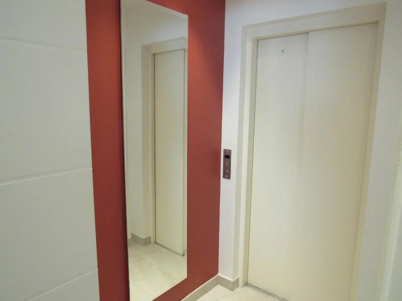Apartamento à venda com 3 suítes em Real Parque, São Paulo, SP