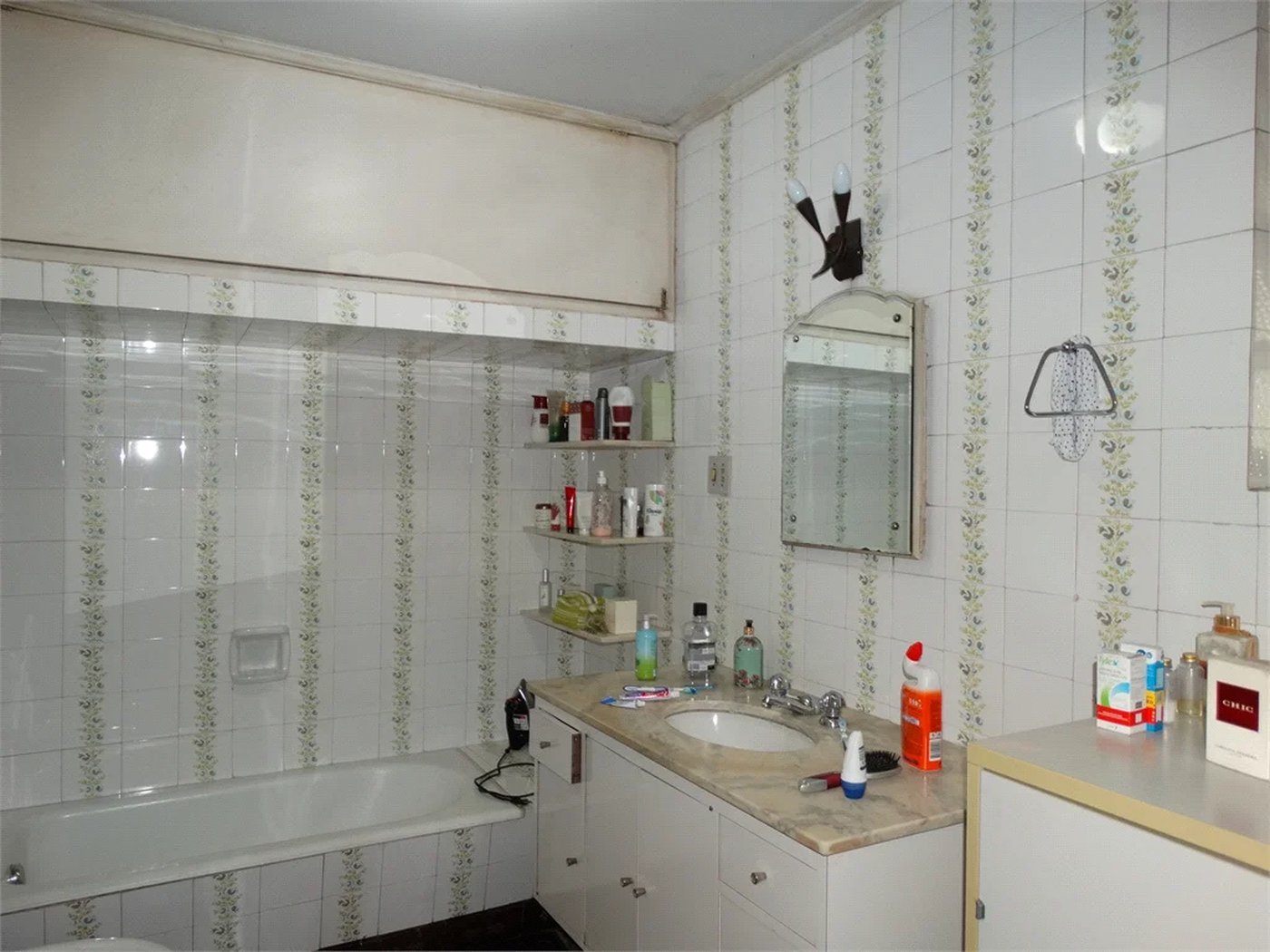 Apartamento à venda com 3 quartos, sendo 1 suíte, em Pinheiros, São Paulo, SP