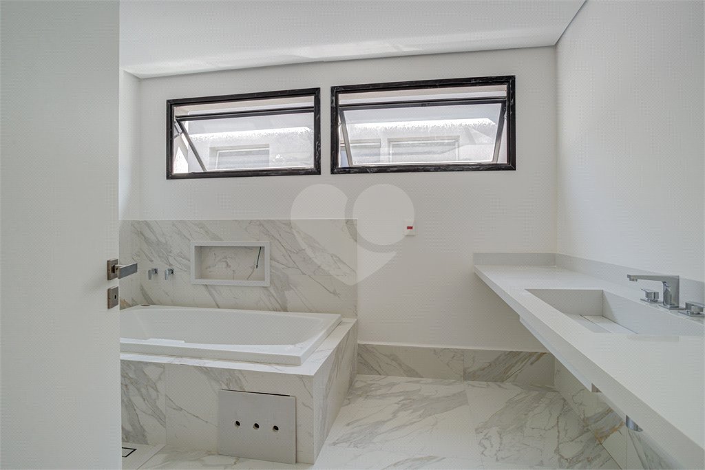 Casa à venda com 4 suítes no condomínio Hípica Max Garden, São Paulo - SP