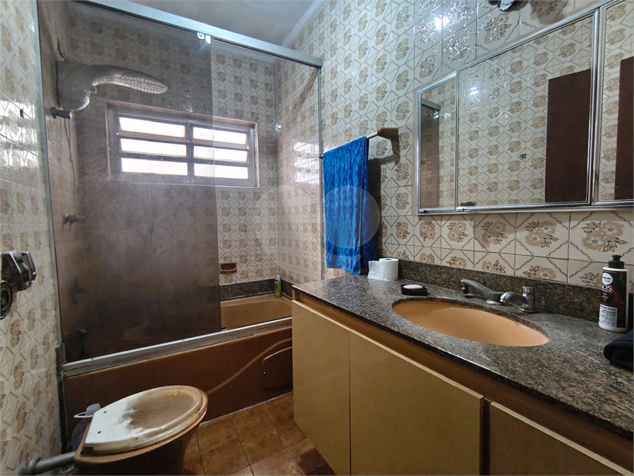 Sobrado à venda com 8 quartos, sendo 2 suítes, em Parada Inglesa, São Paulo, SP