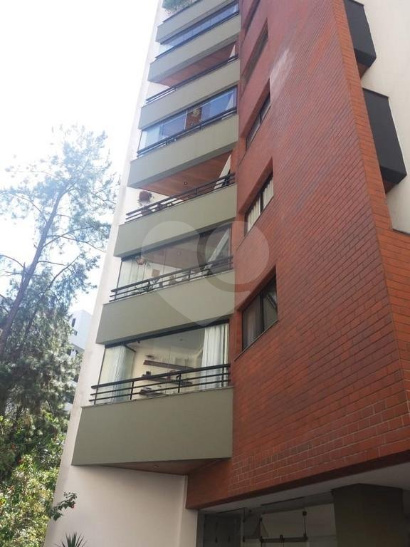Apartamento à venda com 3 quartos, sendo 1 suíte,  em Vila Morumbi, São Paulo, SP