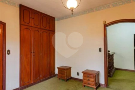 Casa à venda ou para alugar com 4 suítes em Vila Comercial, São Paulo, SP