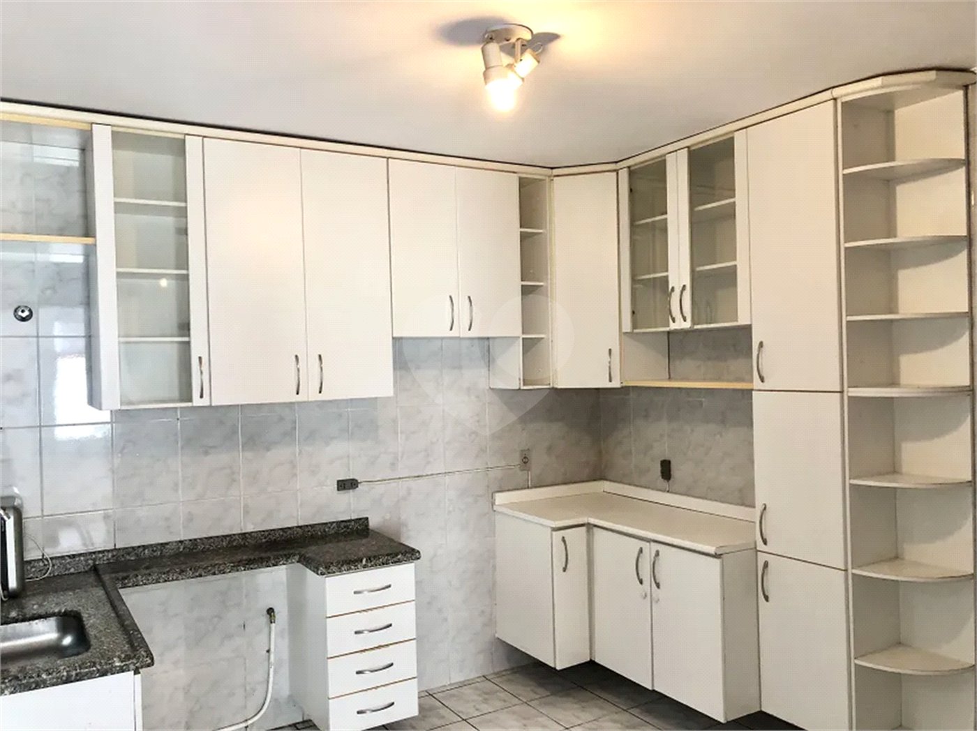 Casa à venda com 2 quartos no condomínio Residencial Fernanda, São Paulo - SP