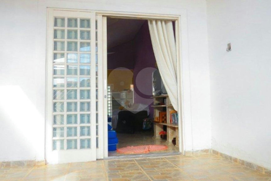 Casa Térrea à venda com 3 quartos, sendo 1 suíte, em Loteamento Bosque dos Guanandis, Caraguatatuba, SP
