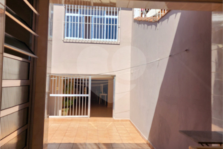 Sobrado à venda com 3 quartos, sendo 1 suíte, em Vila Constança, São Paulo, SP