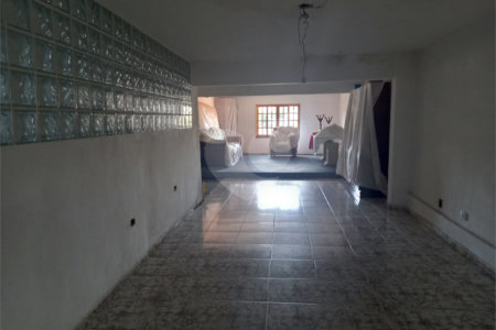 Sobrado à venda com 3 quartos em Santa Teresinha, São Paulo, SP